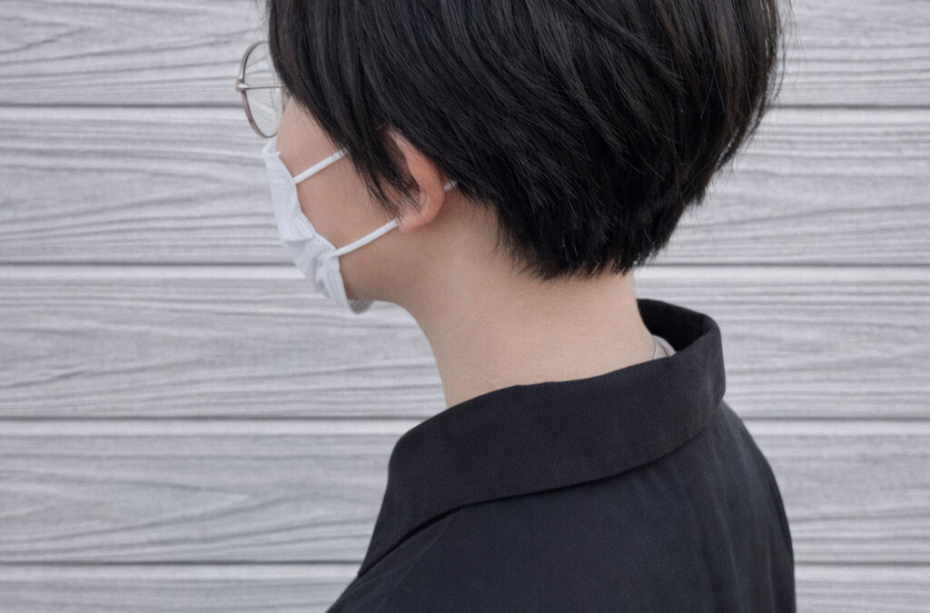 横顔がきれいに見える大人ショート